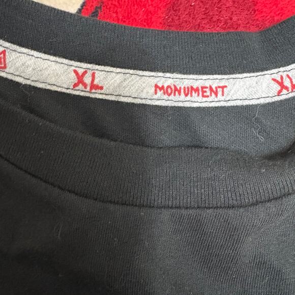 Monument Men's Graphic Print Streetwear T-Shirt Black XL NWT - Picture 5 of 5